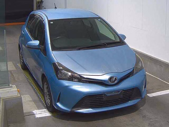 TOYOTA VITZ