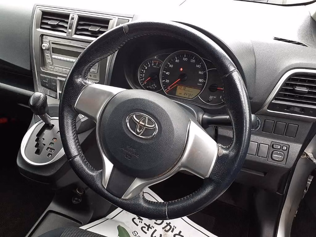 TOYOTA RACTIS