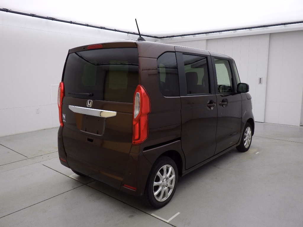 HONDA N-BOX