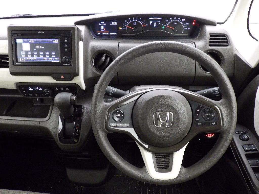HONDA N-BOX