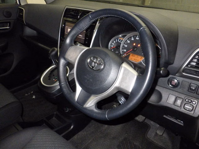 TOYOTA RACTIS
