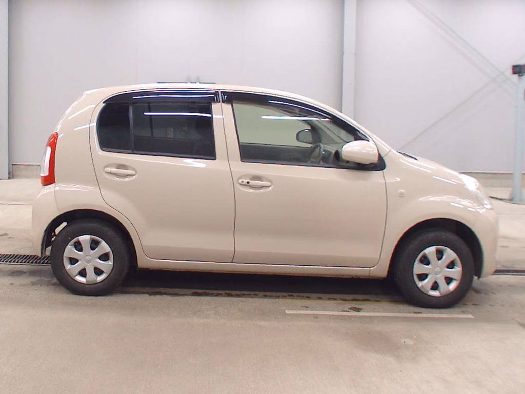 TOYOTA PASSO