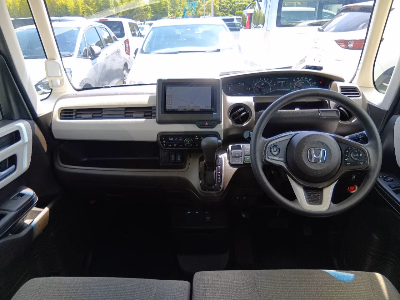 HONDA N-BOX