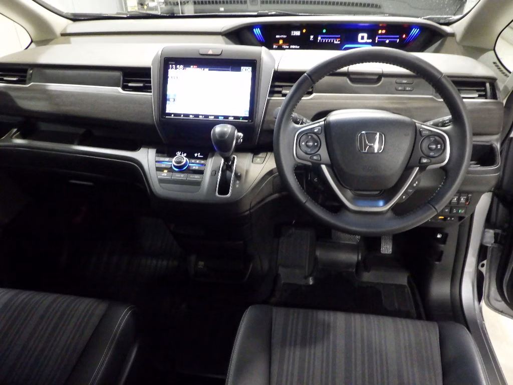 HONDA FREED+