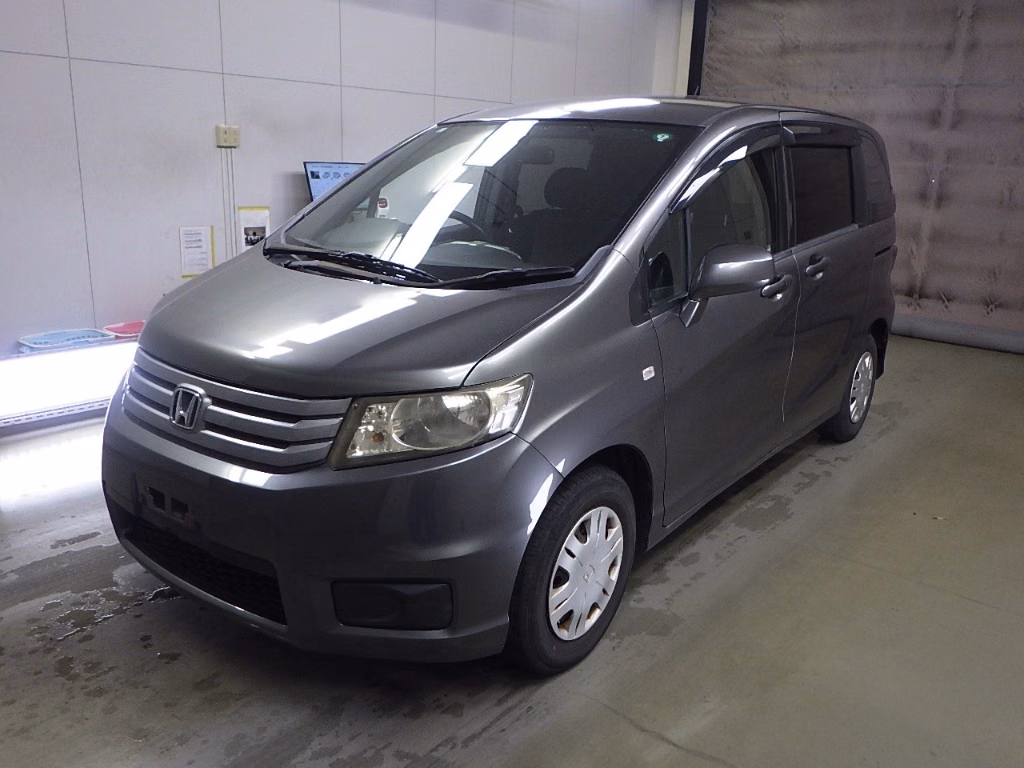 HONDA FREED SPIKE