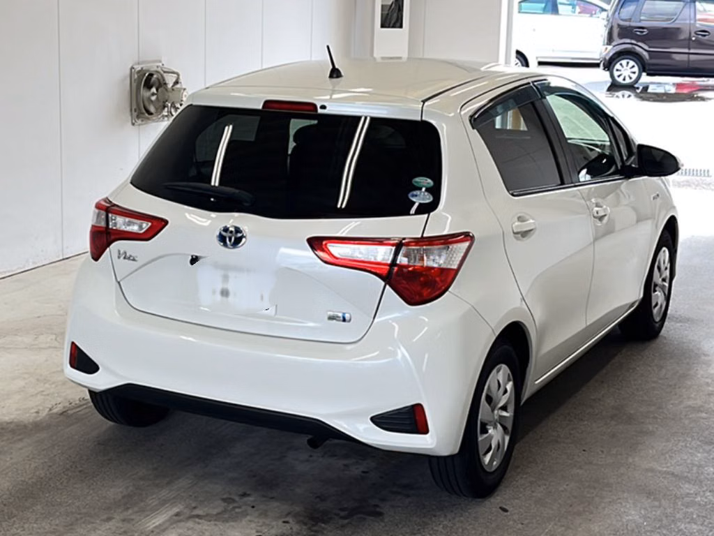 TOYOTA VITZ