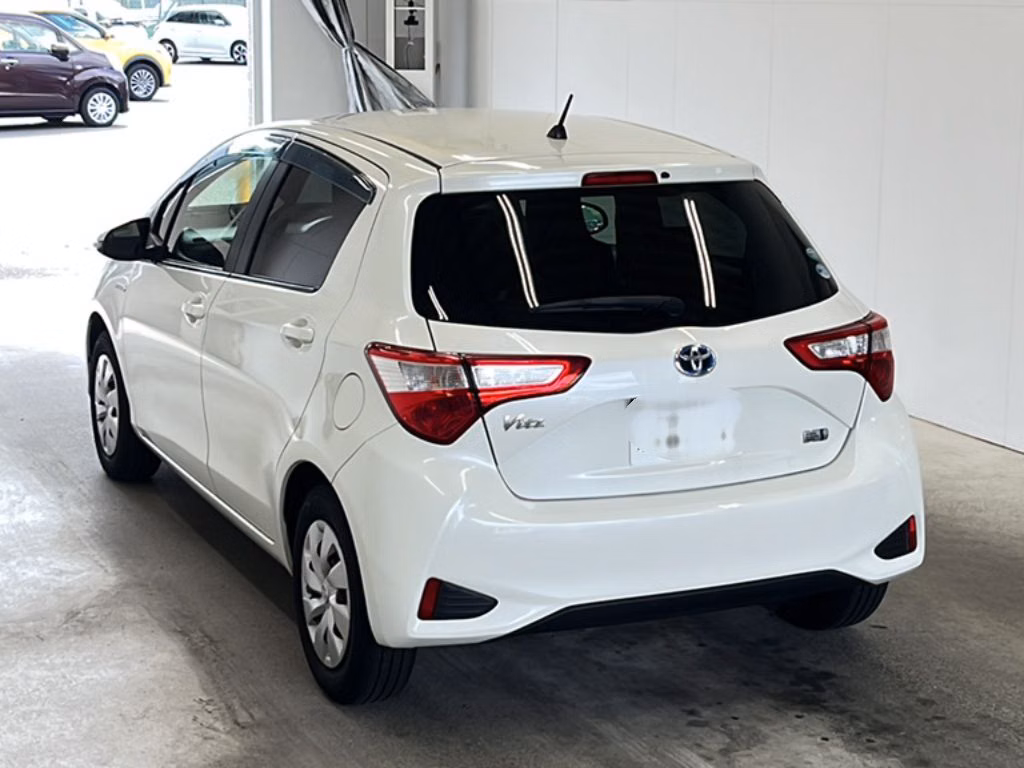 TOYOTA VITZ