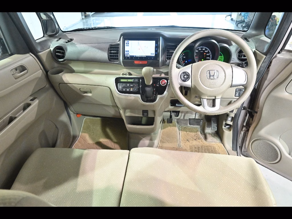 HONDA N-BOX