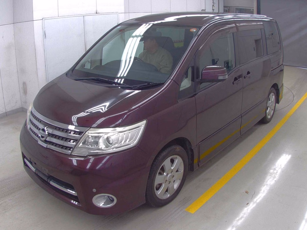 NISSAN SERENA