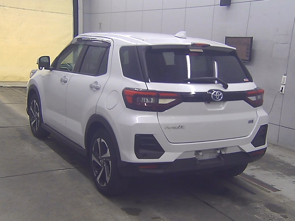 TOYOTA RAIZE