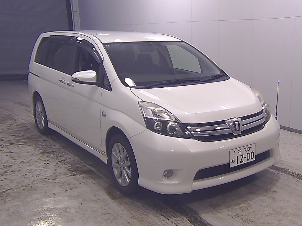 TOYOTA ISIS