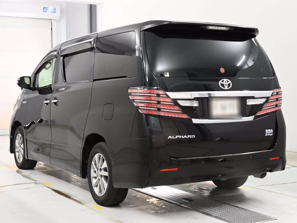 TOYOTA ALPHARD