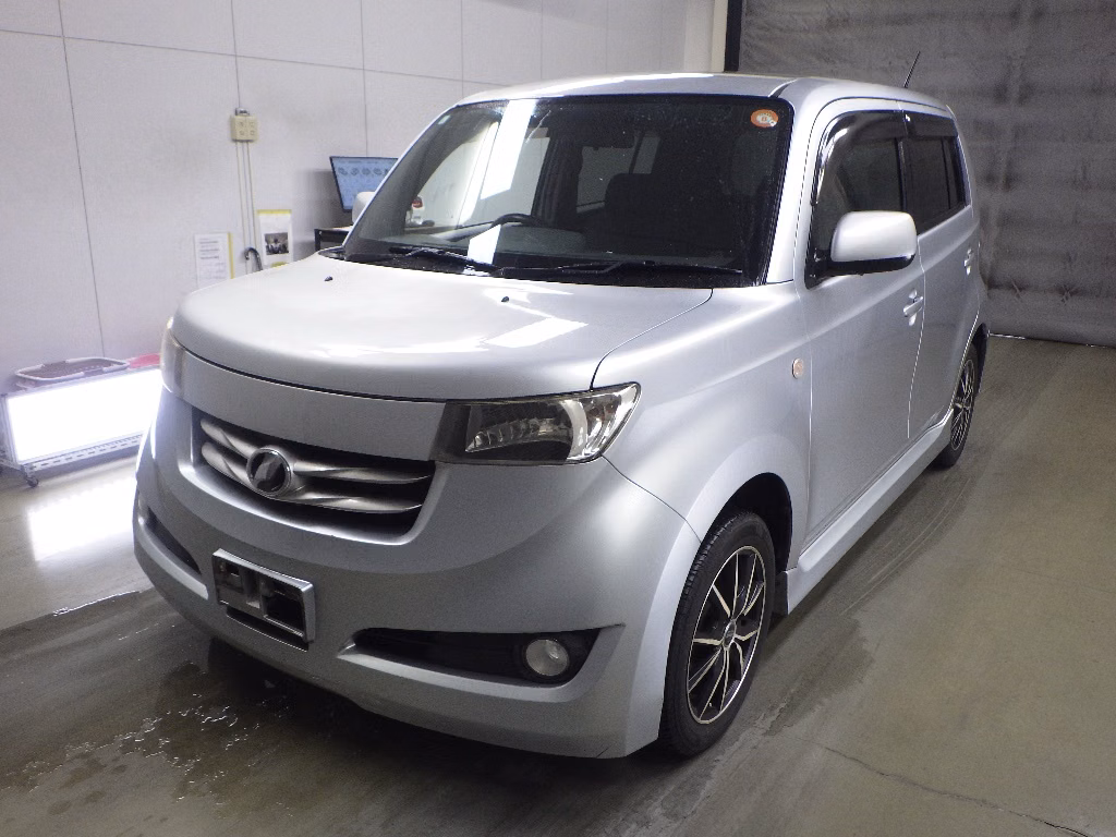 TOYOTA BB