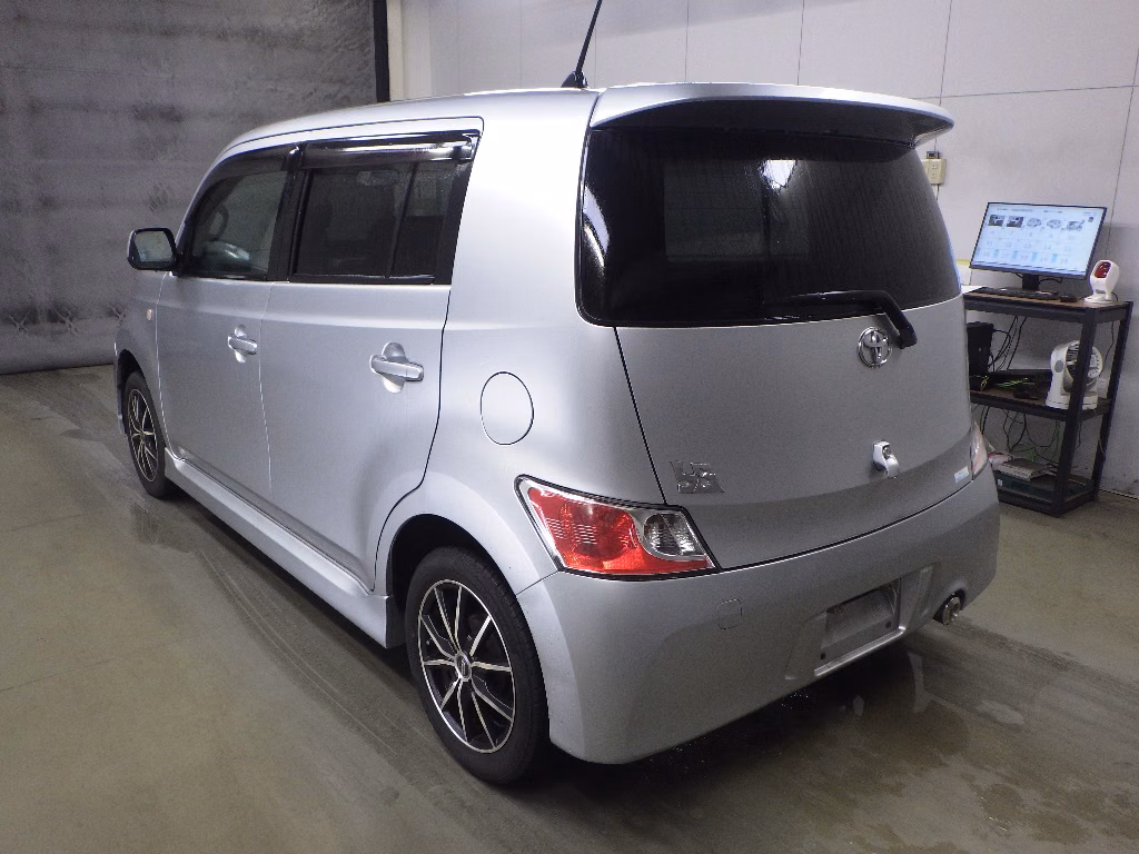 TOYOTA BB