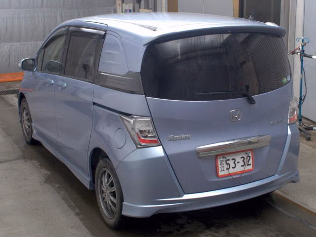 HONDA FREED SPIKE