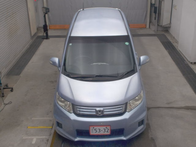 HONDA FREED SPIKE