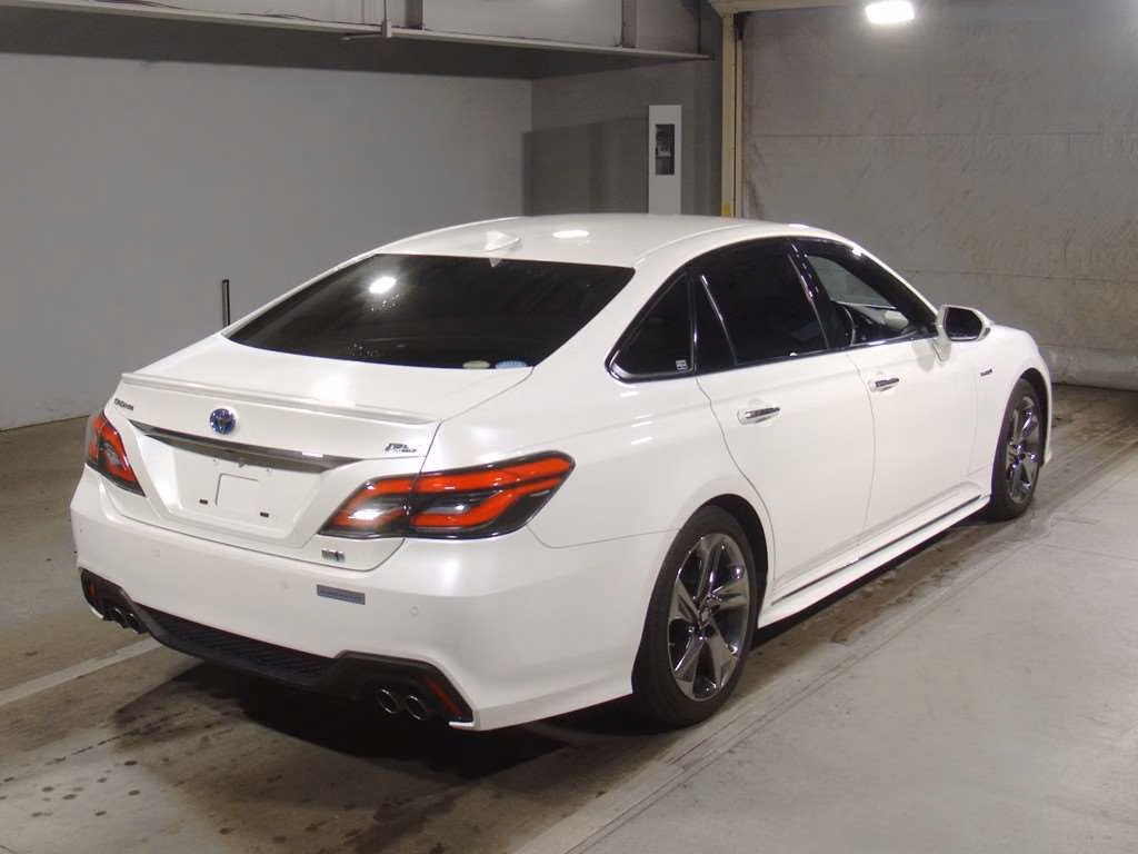TOYOTA CROWN
