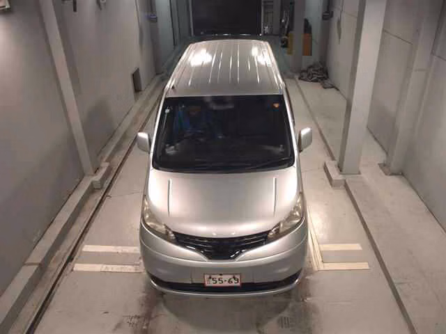 NISSAN NV200