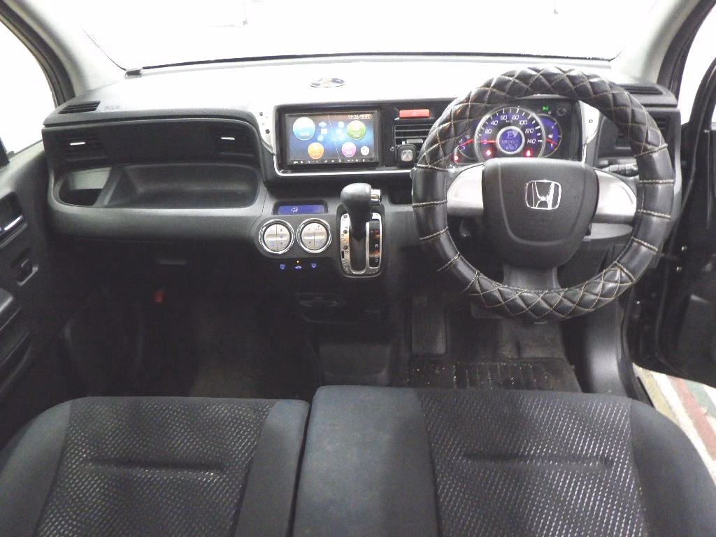 HONDA LIFE