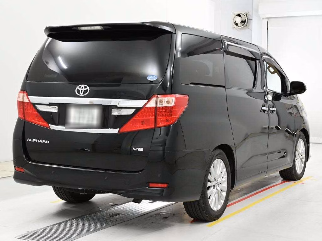 TOYOTA ALPHARD