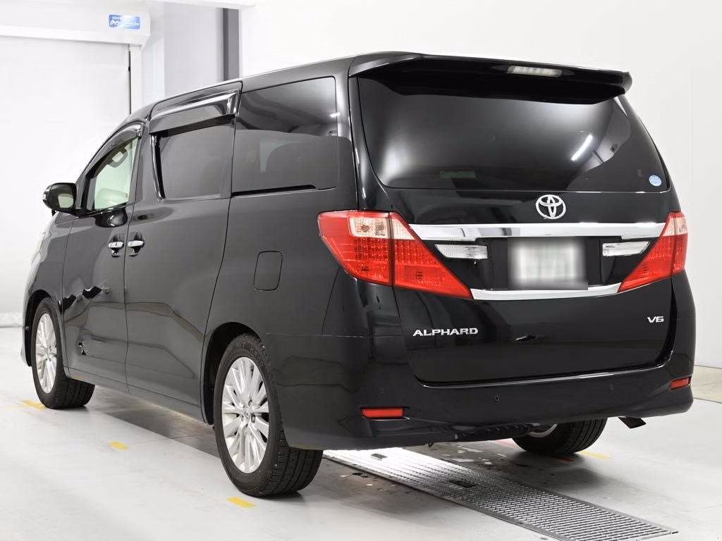 TOYOTA ALPHARD