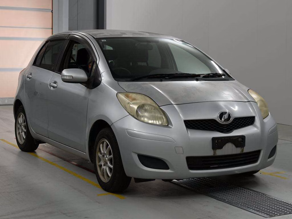 TOYOTA VITZ