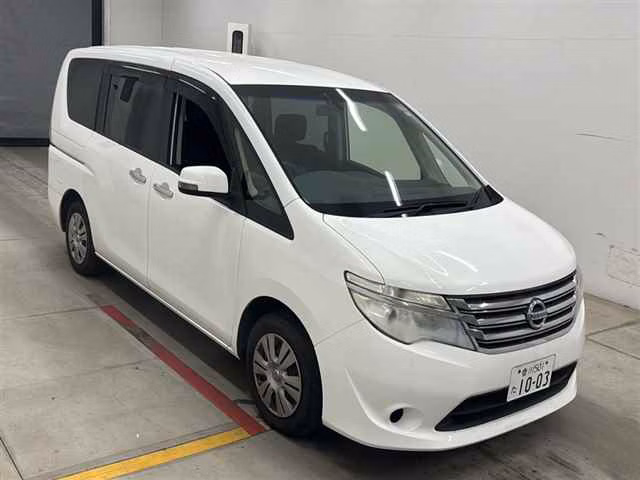 NISSAN SERENA