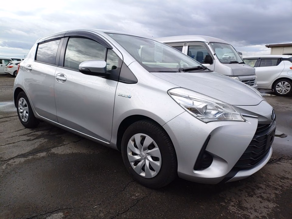 TOYOTA VITZ