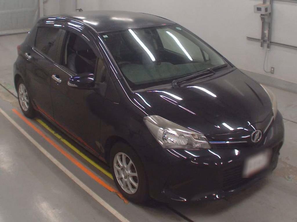 TOYOTA VITZ