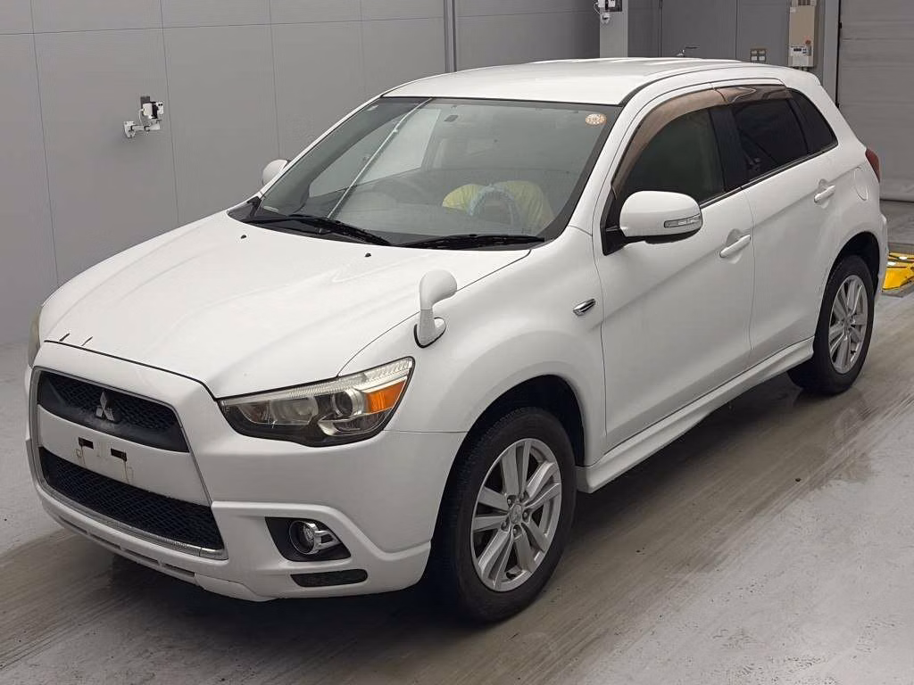 MITSUBISHI RVR