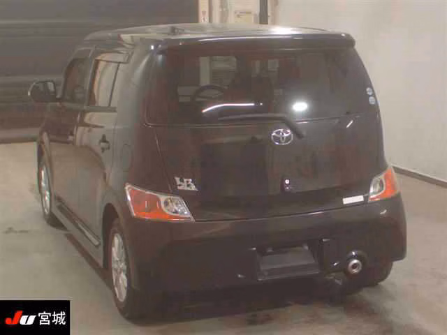 TOYOTA BB