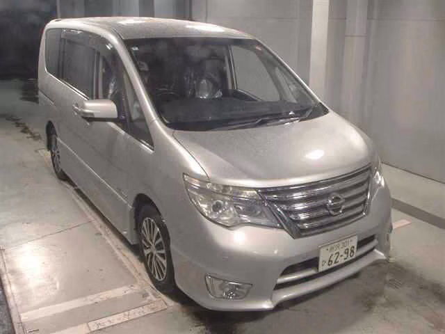 NISSAN SERENA
