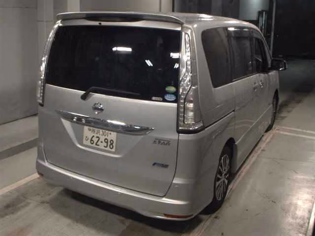 NISSAN SERENA