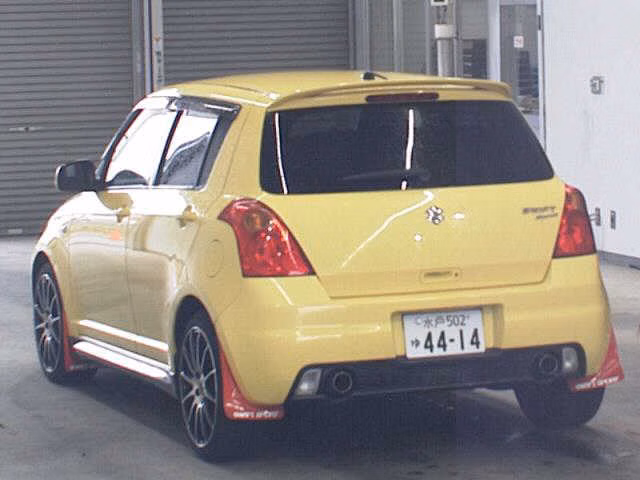 SUZUKI SWIFT