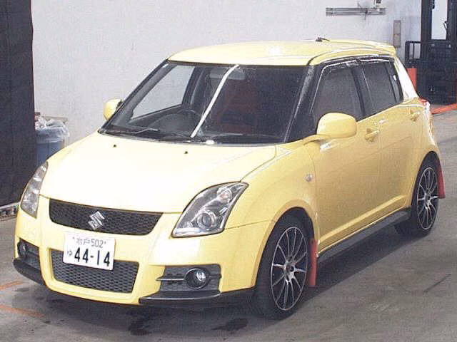 SUZUKI SWIFT