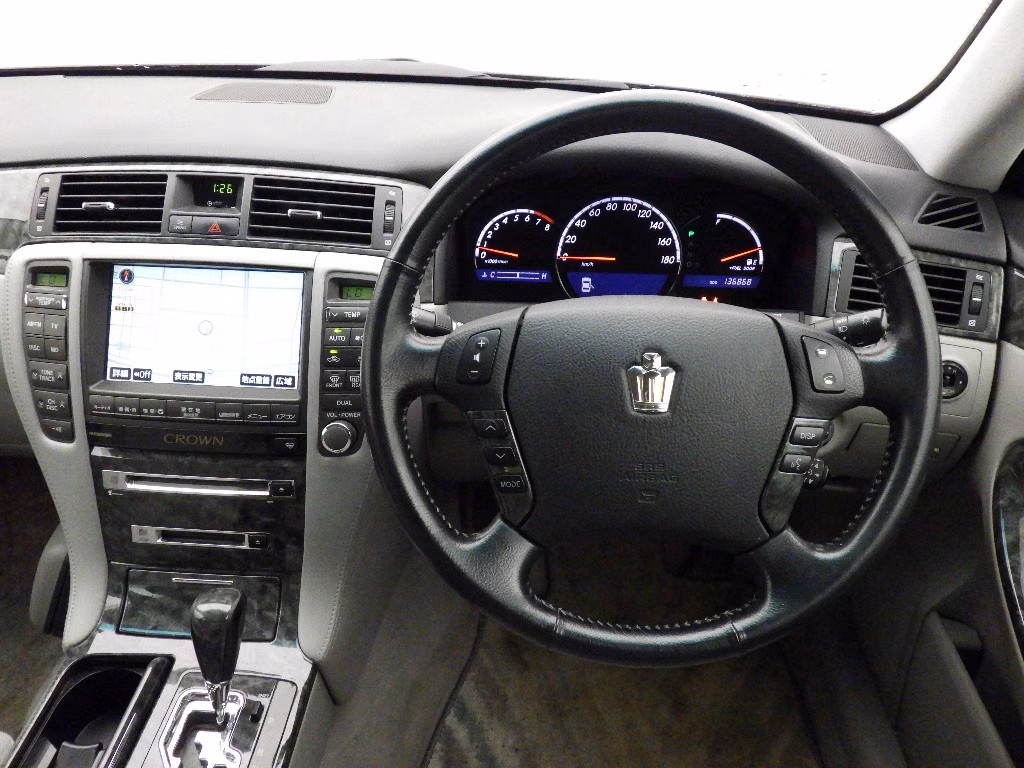 TOYOTA CROWN