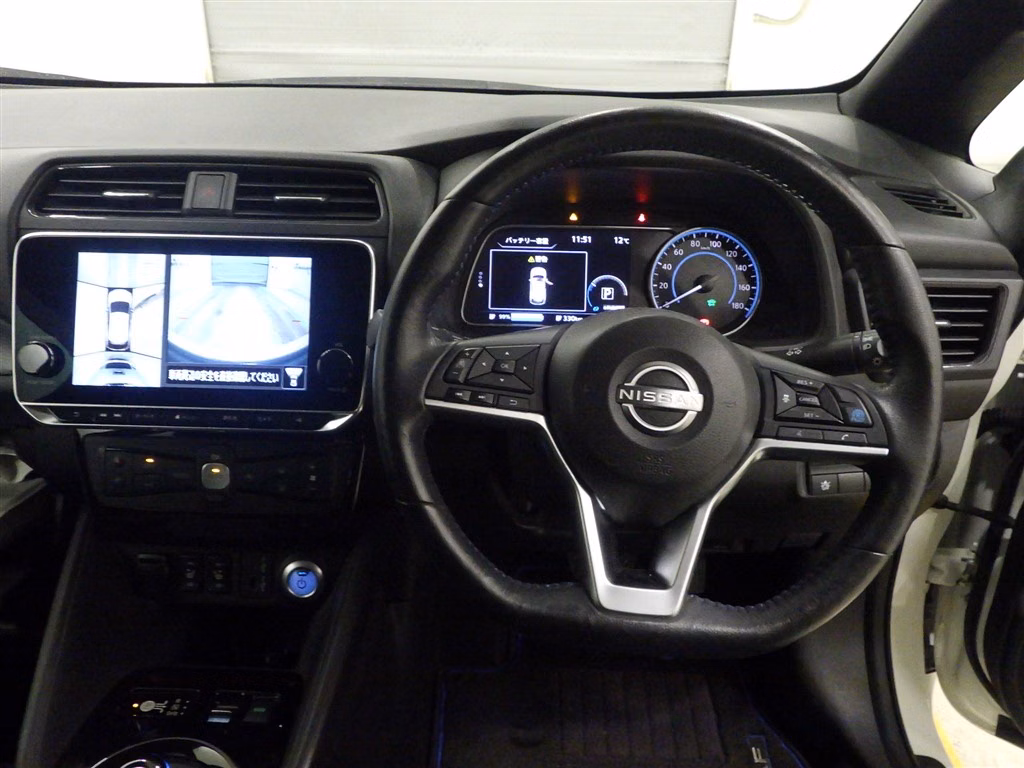 NISSAN LEAF