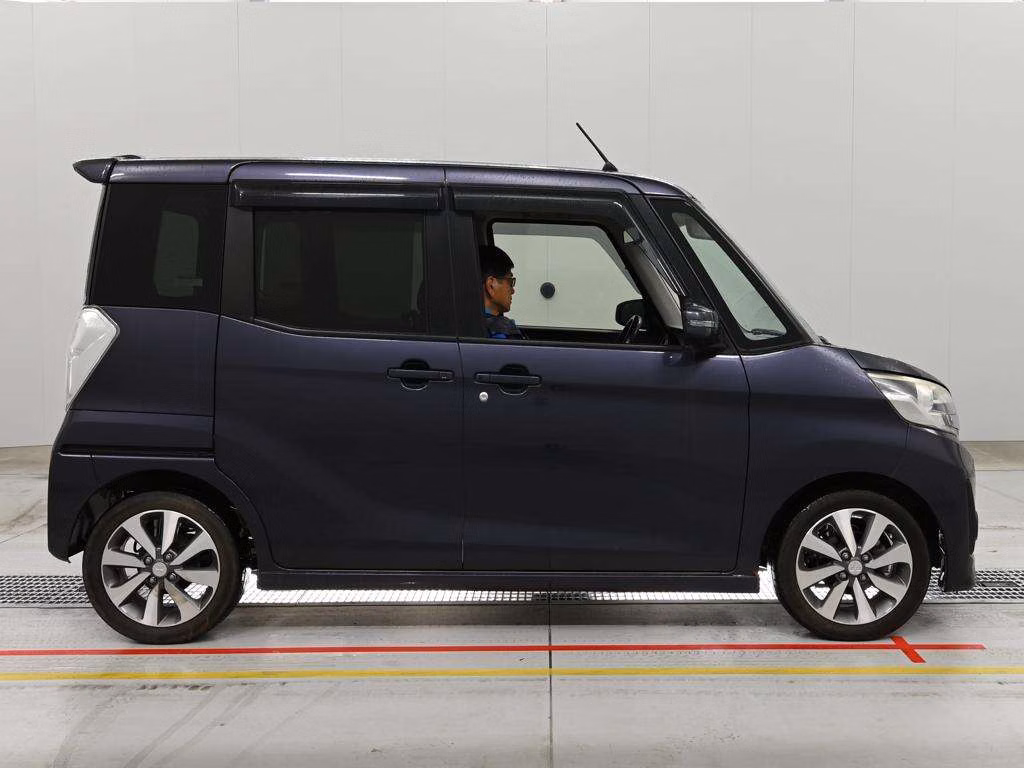MITSUBISHI EK SPACE