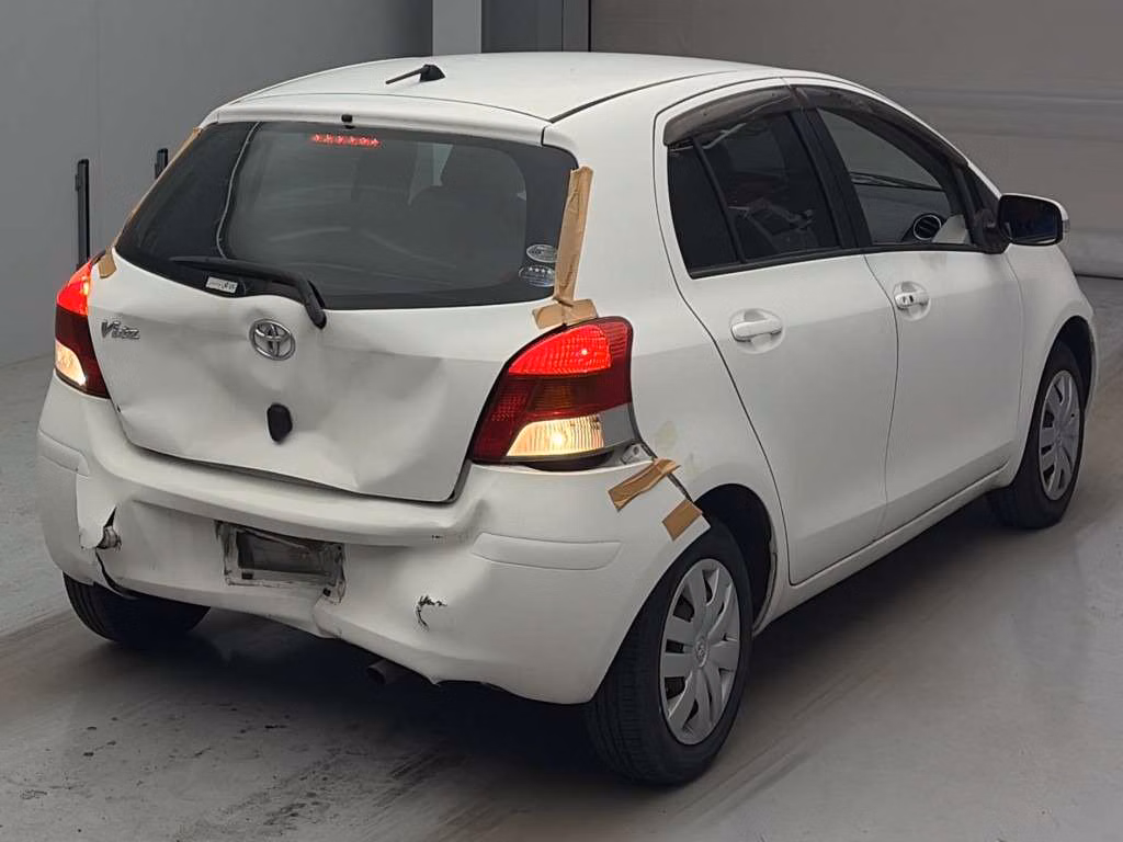 TOYOTA VITZ