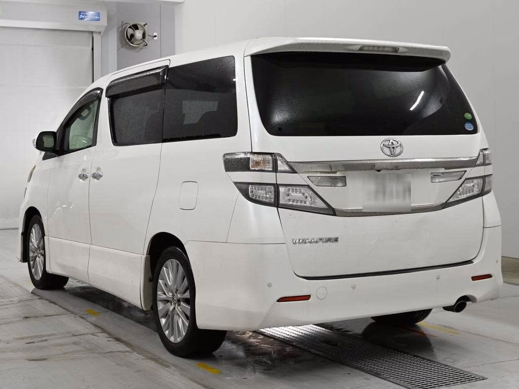 TOYOTA VELLFIRE
