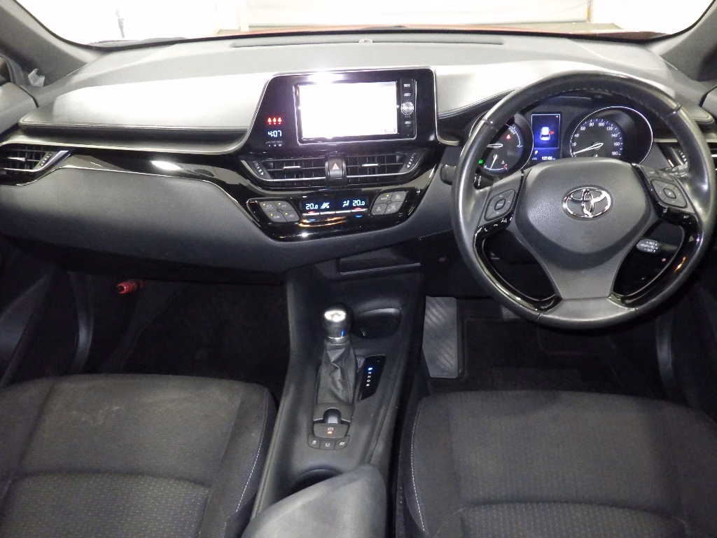 TOYOTA C-HR