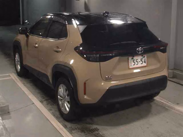 TOYOTA YARIS CROSS