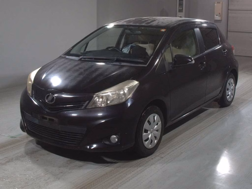 TOYOTA VITZ