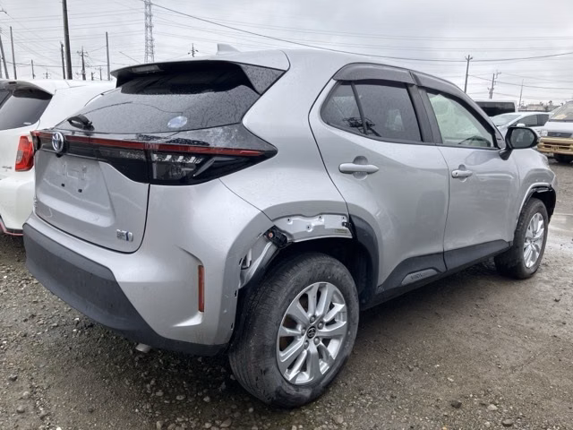 TOYOTA YARIS CROSS