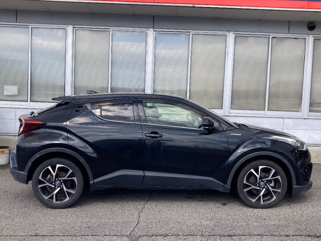 TOYOTA C-HR