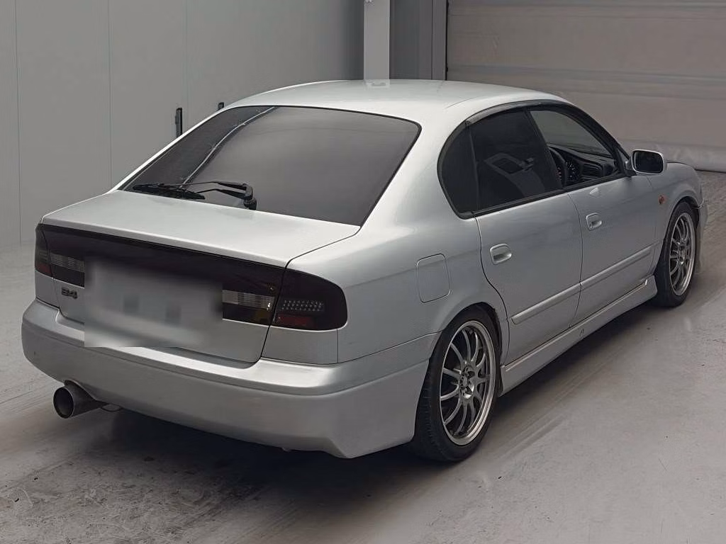 SUBARU LEGACY B4