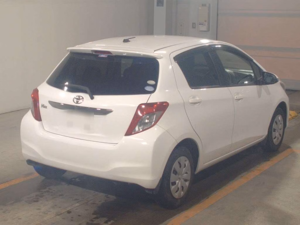 TOYOTA VITZ