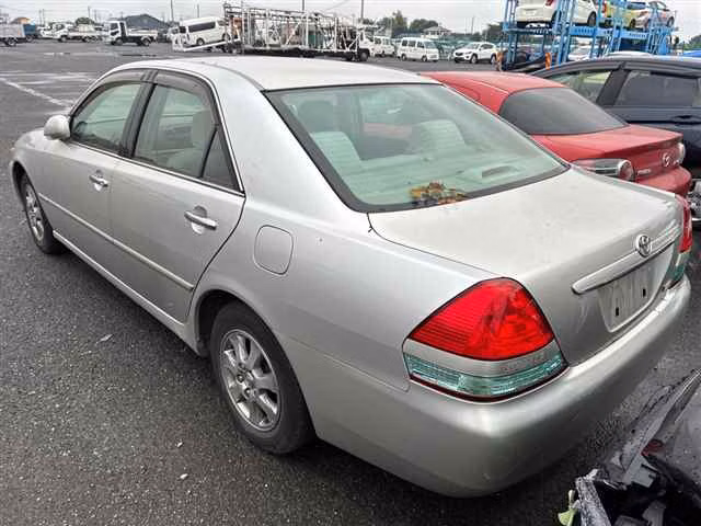 TOYOTA MARK II