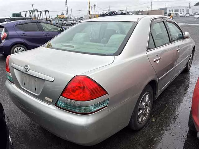 TOYOTA MARK II
