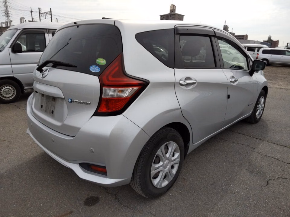 NISSAN NOTE